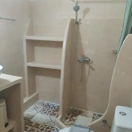 Amorgaia3 شقة كاتابولا